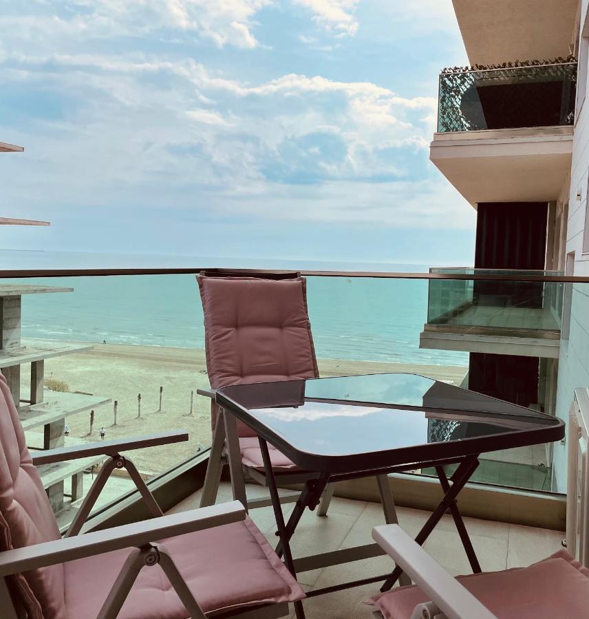 Sea View Luxury Apartament Navodari Bagian luar foto